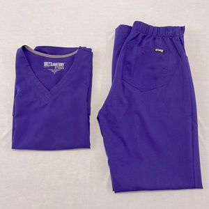 FOR JACKIE G ONLY! 🙂 Grey’s Anatomy Scrub Set - Small